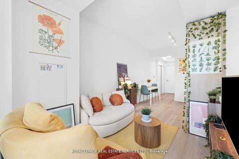 Photo 4 at 1603 - 50 Ordnance Street, Niagara, Toronto