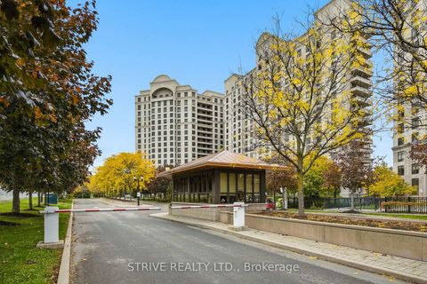 Photo 4 at 417 - 9225 Jane Street, Maple, Vaughan