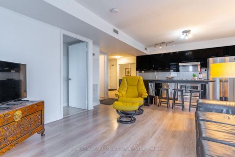 Photo 7 at 717 - 19 Singer Court, Bayview Village, Toronto