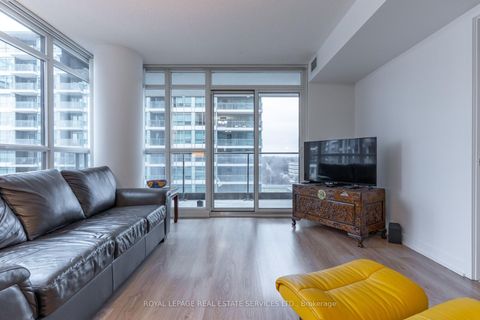 Photo 10 at 717 - 19 Singer Court, Bayview Village, Toronto