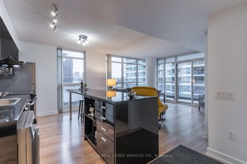 Photo 11 at 717 - 19 Singer Court, Bayview Village, Toronto