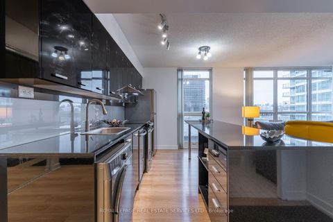 Photo 12 at 717 - 19 Singer Court, Bayview Village, Toronto