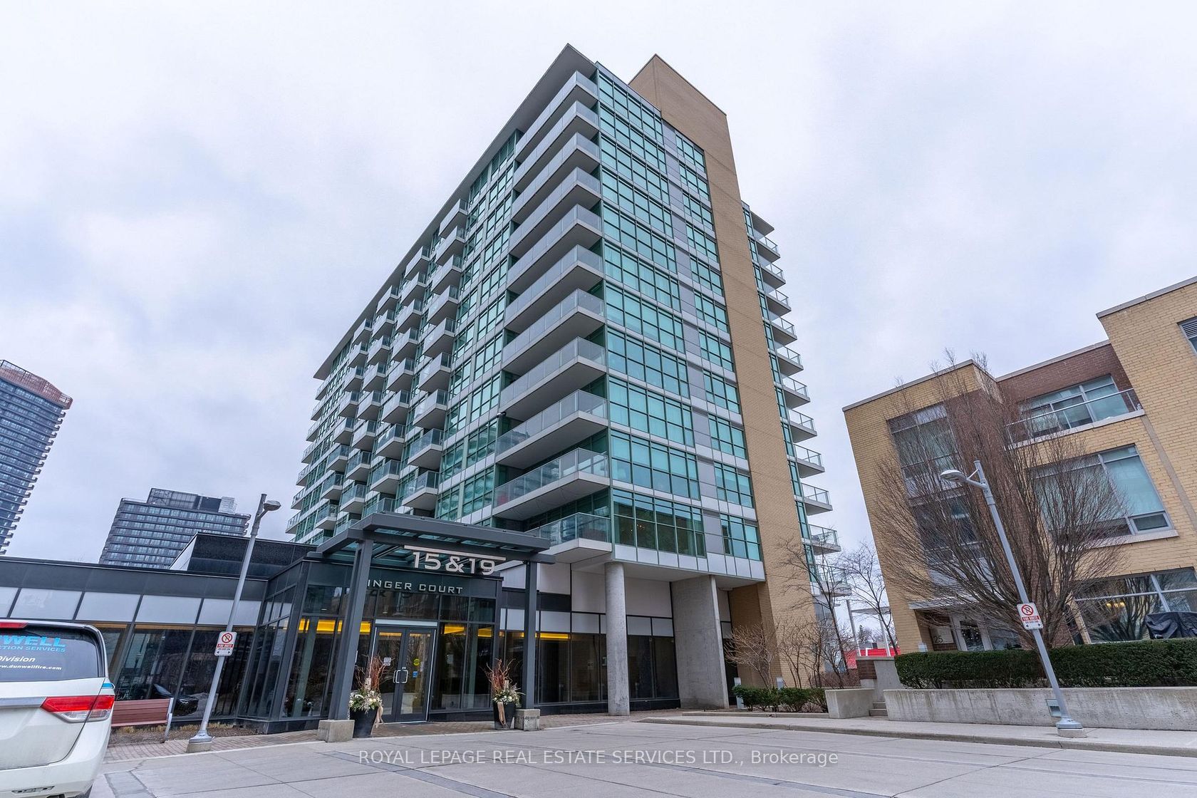 717 - 19 Singer Court, Bayview Village, Toronto 