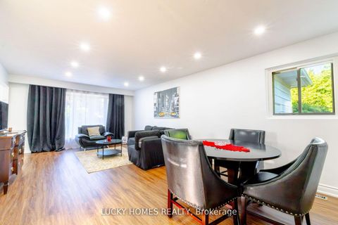 Photo 6 at 33 Vanstone Court, Bowmanville, Clarington