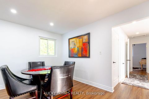 Photo 7 at 33 Vanstone Court, Bowmanville, Clarington