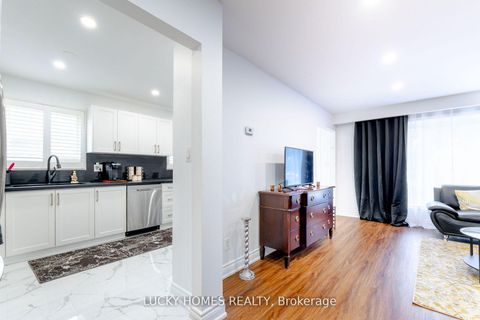 Photo 21 at 33 Vanstone Court, Bowmanville, Clarington