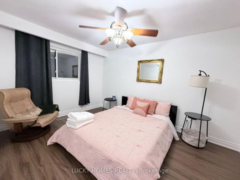 Photo 37 at 33 Vanstone Court, Bowmanville, Clarington