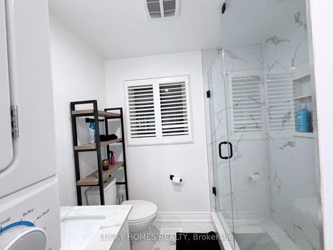 Photo 40 at 33 Vanstone Court, Bowmanville, Clarington