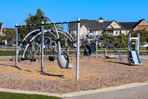 Photo 13 at 67 Wyndham Circle, Sutton & Jackson's Point, Georgina