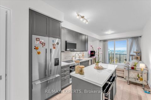 Photo 5 at 1702 - 30 Elm Drive W, City Centre, Mississauga