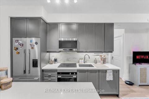 Photo 7 at 1702 - 30 Elm Drive W, City Centre, Mississauga