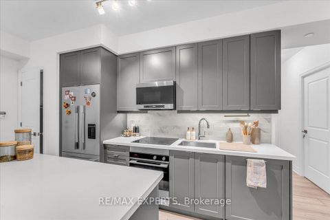 Photo 8 at 1702 - 30 Elm Drive W, City Centre, Mississauga