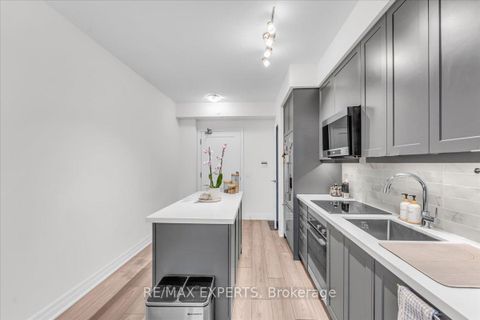 Photo 9 at 1702 - 30 Elm Drive W, City Centre, Mississauga