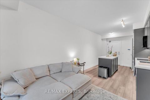 Photo 10 at 1702 - 30 Elm Drive W, City Centre, Mississauga