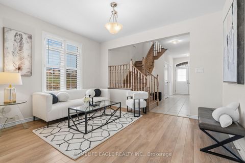 Photo 1 at 20 Viola Street, Sharon, East Gwillimbury