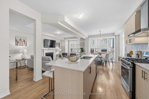 Photo 2 at 20 Viola Street, Sharon, East Gwillimbury