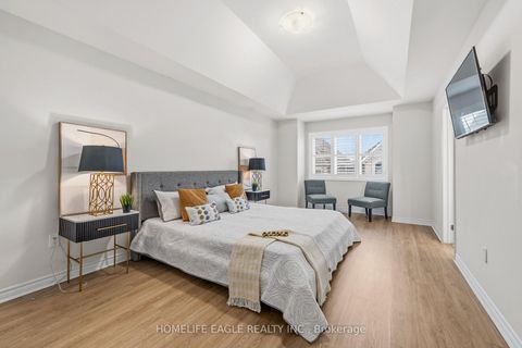 Photo 8 at 20 Viola Street, Sharon, East Gwillimbury