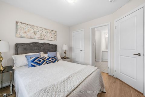 Photo 12 at 20 Viola Street, Sharon, East Gwillimbury