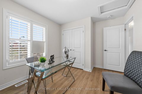 Photo 19 at 20 Viola Street, Sharon, East Gwillimbury