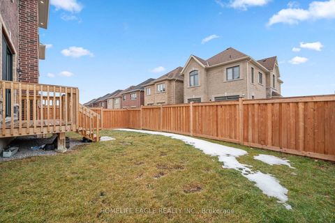 Photo 25 at 20 Viola Street, Sharon, East Gwillimbury