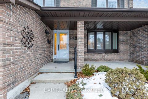Photo 1 at 1442 Manitou Court, Samac, Oshawa