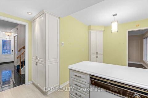 Photo 3 at 1442 Manitou Court, Samac, Oshawa