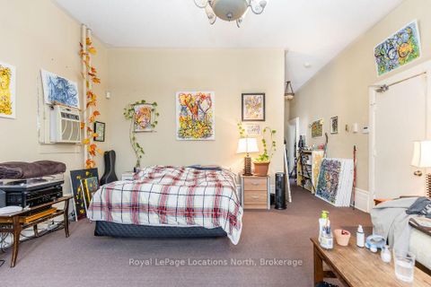 Photo 6 at 3 Peel Street, Wellington, Barrie