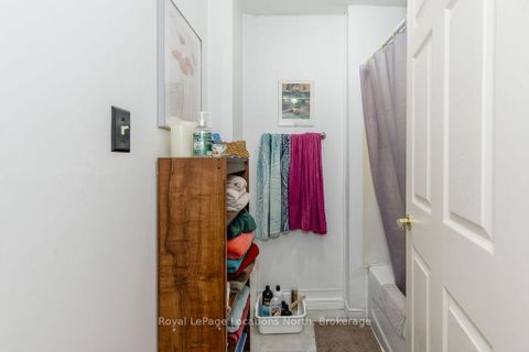 Photo 8 at 3 Peel Street, Wellington, Barrie