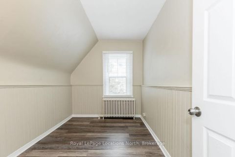 Photo 17 at 3 Peel Street, Wellington, Barrie