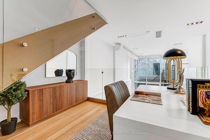 Photo 5 at 840 Richmond Street W, Bellwoods, Toronto