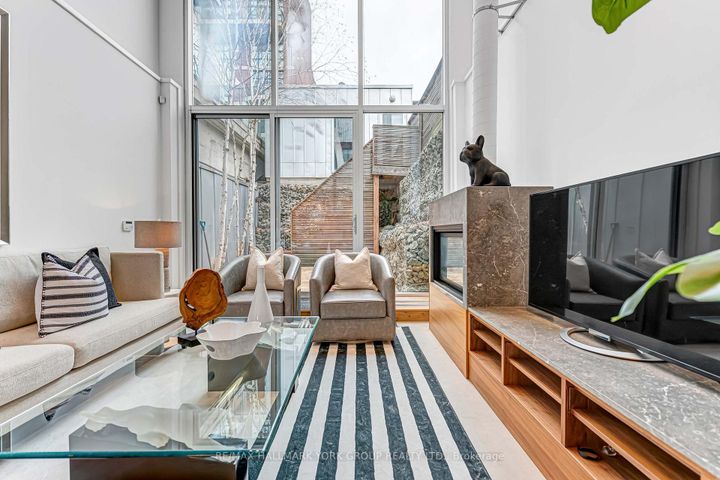 Photo 11 at 840 Richmond Street W, Bellwoods, Toronto