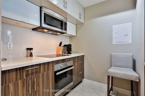 Photo 10 at 1506 - 8 Mercer Street, Waterfront Communities C1, Toronto