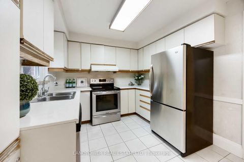 Photo 8 at 57 Cobblestone Drive, Don Valley Village, Toronto