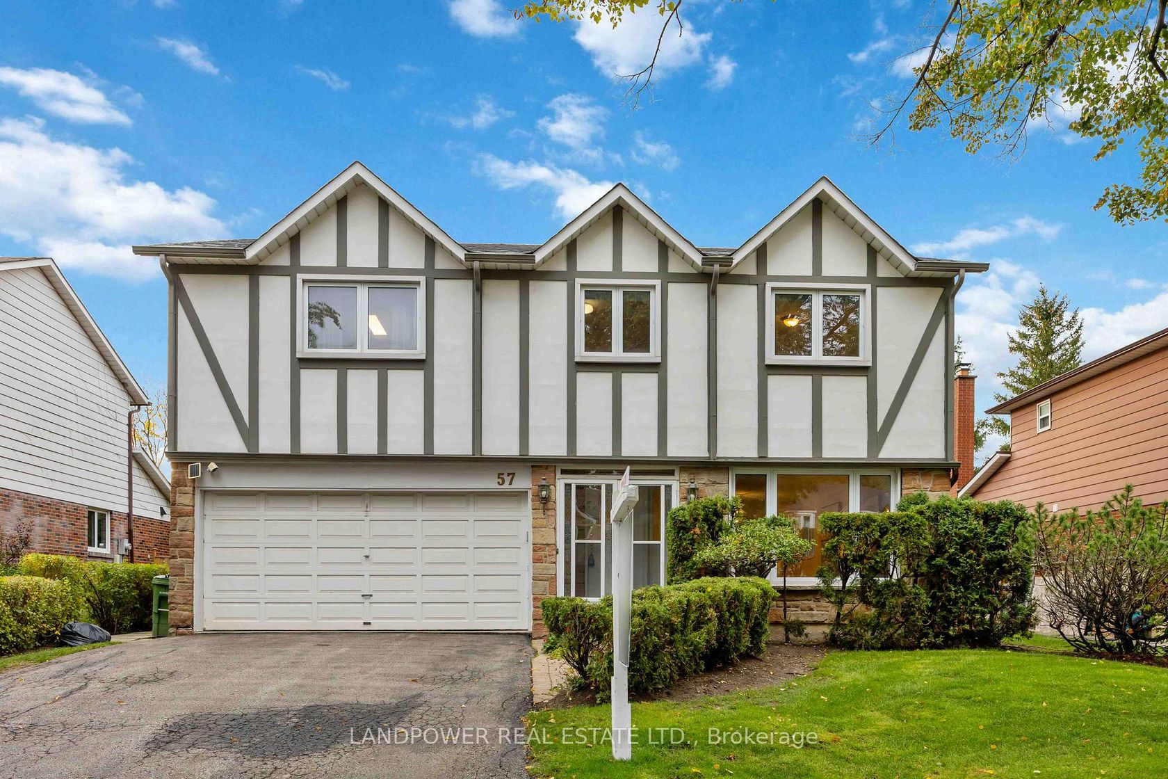 57 Cobblestone Drive, Don Valley Village, Toronto 