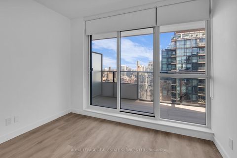 Photo 8 at 4606 - 38 Widmer Street, Waterfront Communities C1, Toronto