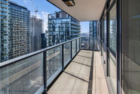 Photo 13 at 4606 - 38 Widmer Street, Waterfront Communities C1, Toronto