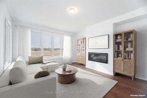 Photo 8 at 18 Kingsbury Trail, Rural Barrie Southeast, Barrie