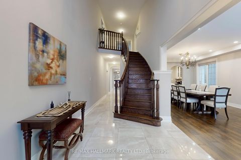 Photo 24 at 192 Tonner Crescent, Bayview Northeast, Aurora