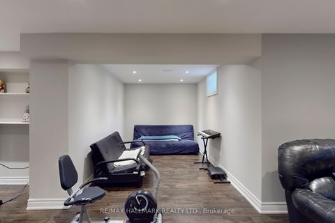 Photo 35 at 192 Tonner Crescent, Bayview Northeast, Aurora