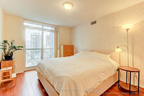 Photo 9 at 1526 - 5233 Dundas Street W, City Centre West, Toronto