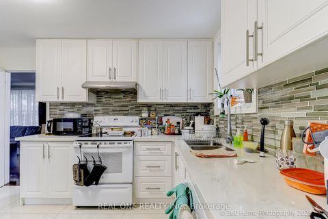 Photo 9 at 212 Cummer Avenue, Newtonbrook East, Toronto