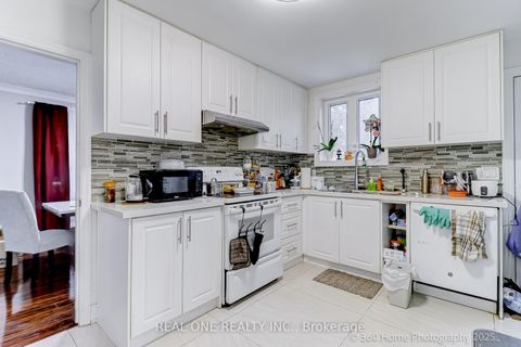 Photo 10 at 212 Cummer Avenue, Newtonbrook East, Toronto