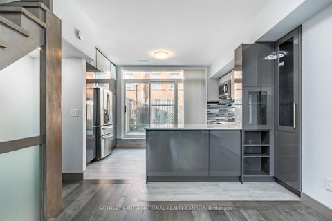 Photo 11 at 30 Michael Power Place, City Centre West, Toronto