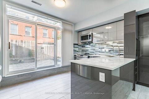 Photo 12 at 30 Michael Power Place, City Centre West, Toronto