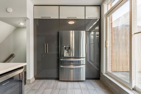 Photo 16 at 30 Michael Power Place, City Centre West, Toronto