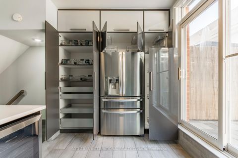 Photo 17 at 30 Michael Power Place, City Centre West, Toronto