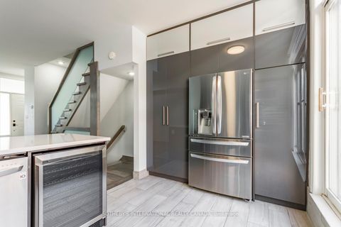 Photo 18 at 30 Michael Power Place, City Centre West, Toronto