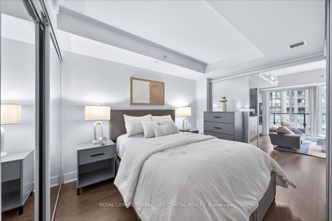 Photo 13 at 1602 - 955 Bay Street, Bay Street Corridor, Toronto