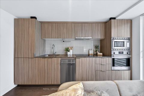 Photo 28 at 1602 - 955 Bay Street, Bay Street Corridor, Toronto