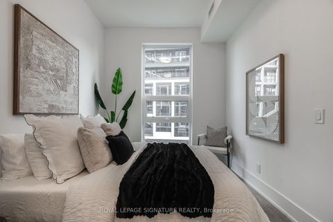 Photo 12 at 501 - 115 Denison Avenue, Chinatown, Toronto